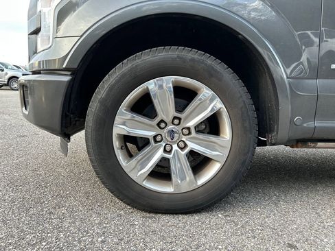 Used 2016 Ford F150 Platinum w/ Equipment Group 701A Luxury image 6