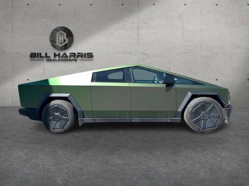 Used 2024 Tesla Cybertruck AWD Crew Cab image 3