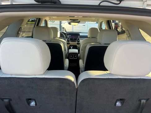 Used 2023 Kia Sorento EX w/ Panoramic Sunroof Package FWD image 47