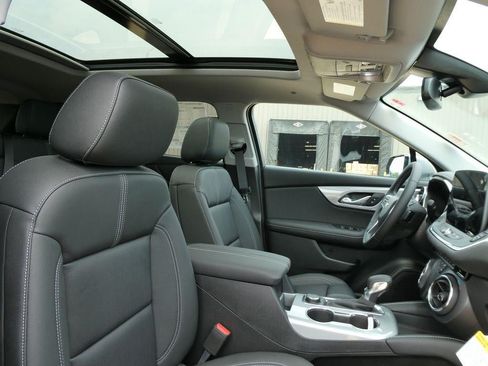 New 2026 Chevrolet Blazer LT AWD/4WD image 9