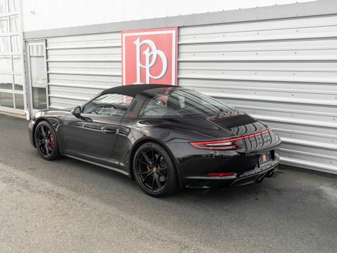Used 2018 Porsche 911 Targa 4S image 37