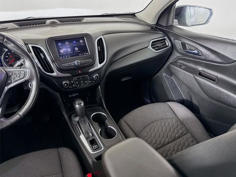 Used 2020 Chevrolet Equinox LT image 22