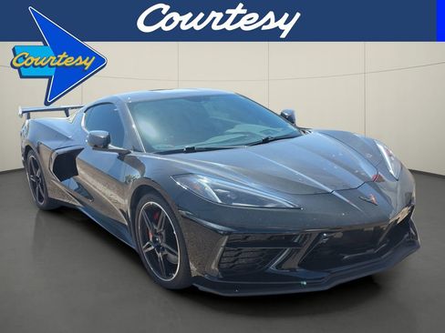 Used 2023 Chevrolet Corvette Stingray Preferred Cpe w/ Z51 Performance Package RWD image 1