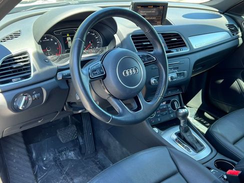 Used 2018 Audi Q3 2.0T Premium Plus w/ Premium Plus Package AWD/4WD image 17