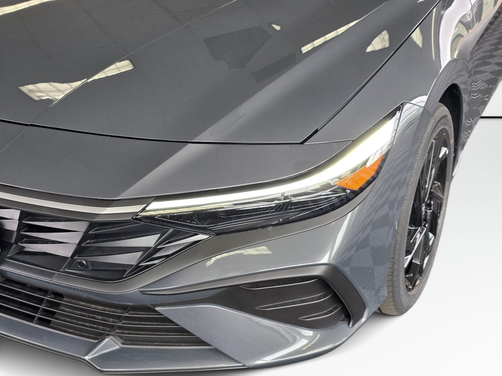 New 2026 Hyundai Elantra Sport FWD image 10