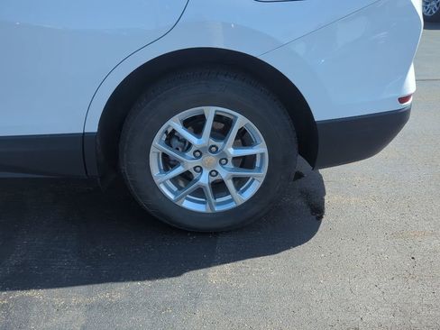Certified 2024 Chevrolet Equinox LS AWD/4WD image 13