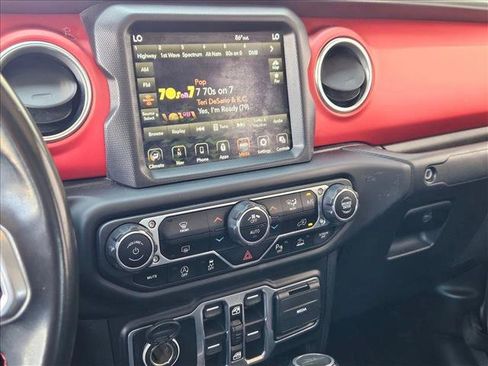 Used 2020 Jeep Gladiator Rubicon AWD/4WD image 14