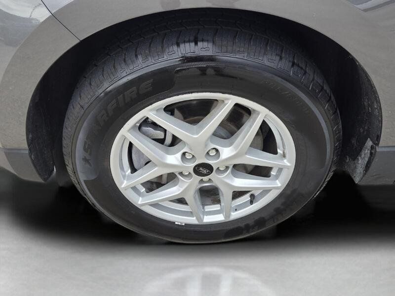 Used 2024 Ford Edge SEL AWD/4WD image 9
