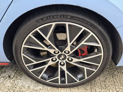 Used 2023 Hyundai Elantra N image 11