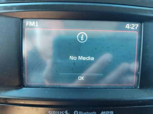 Used 2016 Kia Soul + FWD image 24