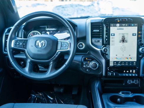 Used 2024 RAM 1500 Big Horn image 12