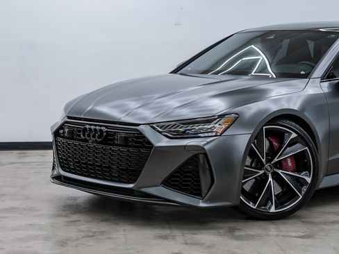 Used 2021 Audi RS 7 Sportback w/ Carbon Optic Package image 2