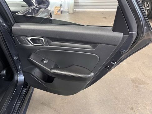 Used 2023 Honda Civic Sport image 15