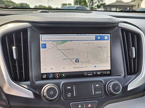 Used 2022 GMC Terrain SLT w/ Infotainment Package II AWD/4WD image 18