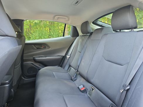Used 2024 Toyota Prius LE FWD image 13