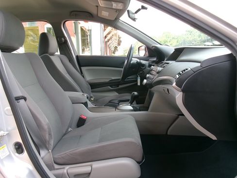 Used 2012 Honda Accord LX image 16