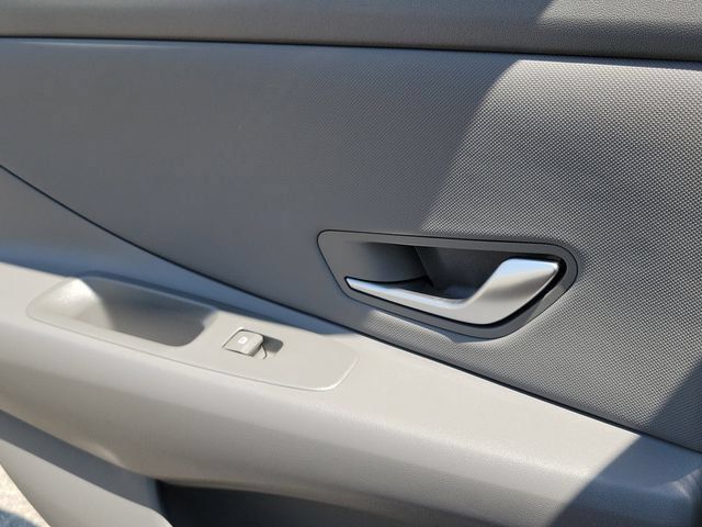 New 2026 Hyundai Elantra Sport FWD image 23
