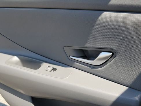 New 2026 Hyundai Elantra Sport FWD image 23