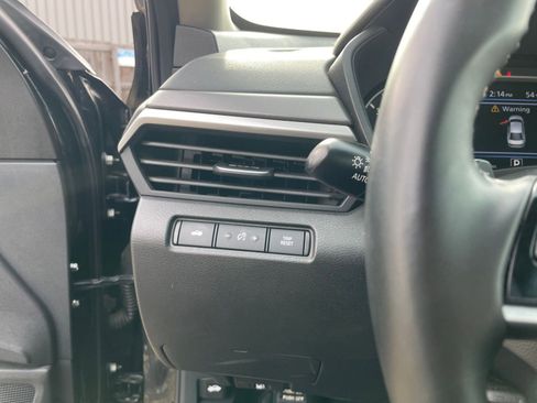 Used 2025 Nissan Altima 2.5 SR image 33