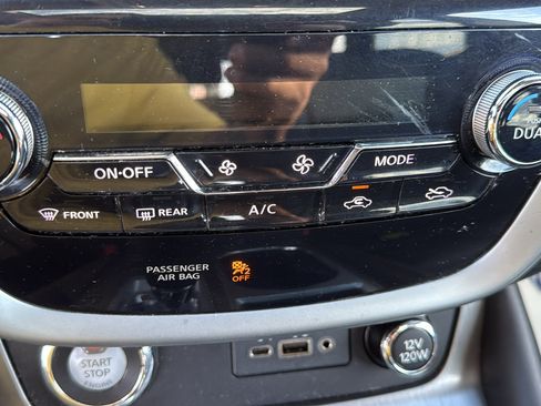 Used 2019 Nissan Murano SL w/ SL Technology Package image 16