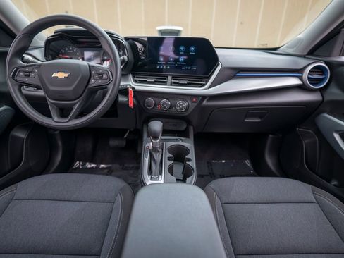 Certified 2024 Chevrolet Trax LS w/ LS Convenience Package image 13