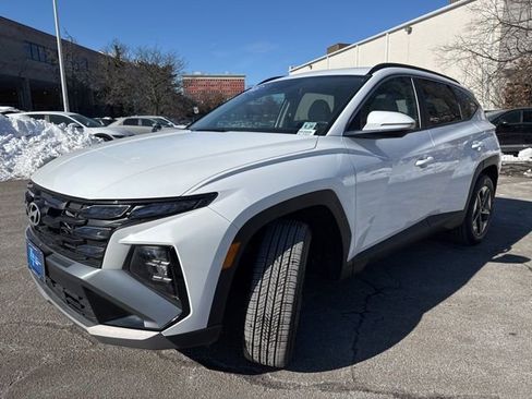 Certified 2025 Hyundai Tucson SEL image 3