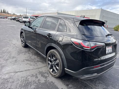 Used 2024 Honda HR-V Sport image 5