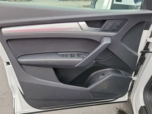 Used 2020 Audi Q5 2.0T Premium image 22