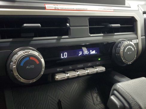 Certified 2025 Toyota Tacoma TRD Sport AWD/4WD image 29