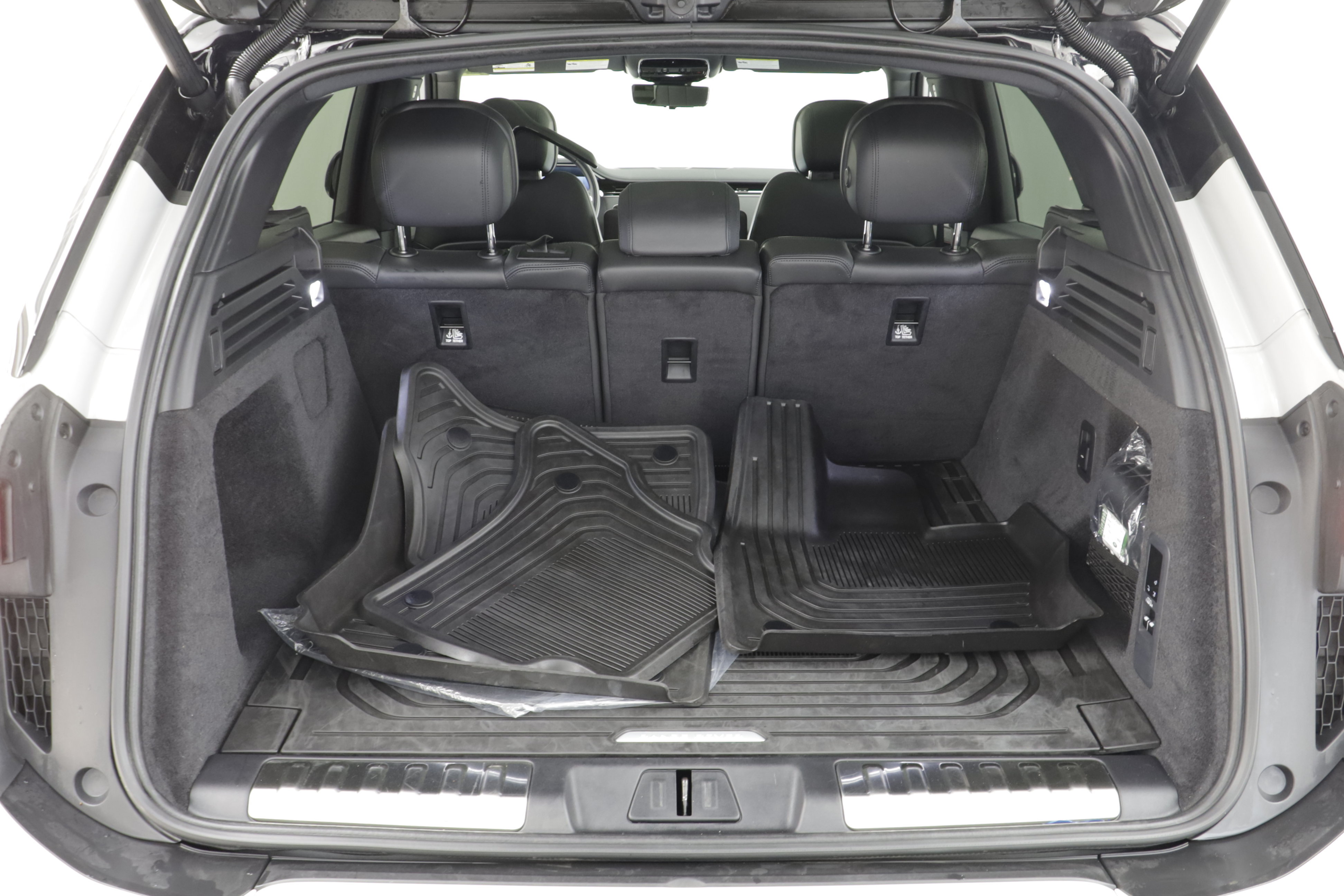 Certified 2026 Land Rover Range Rover Sport Dynamic SE AWD/4WD image 18