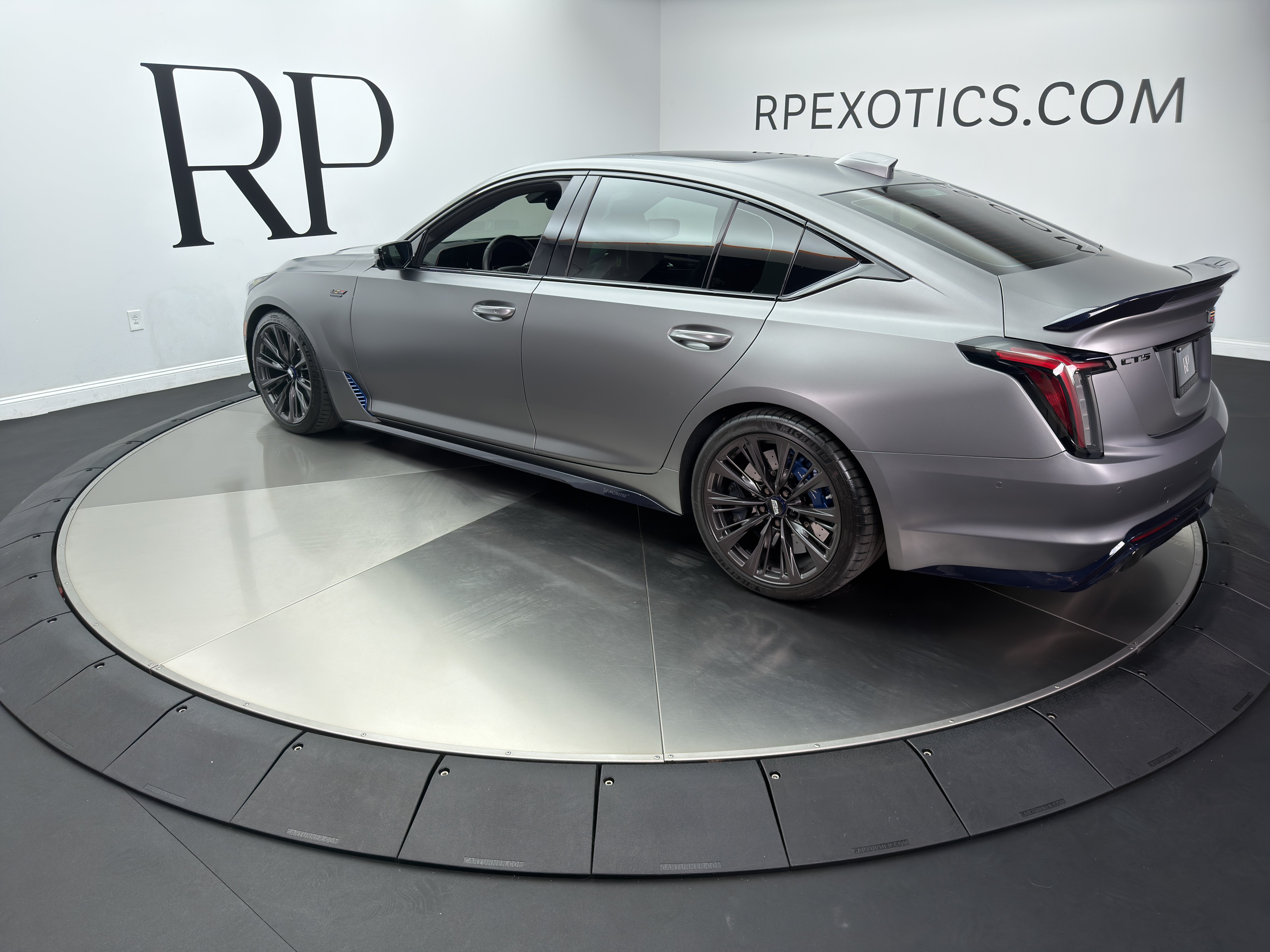 Used 2025 Cadillac CT5 V Blackwing w/ LE Monstre Special Edition RWD image 4
