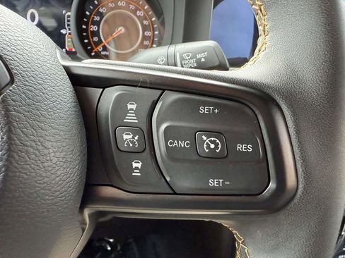 Used 2024 Jeep Wrangler Unlimited Sport AWD/4WD image 23
