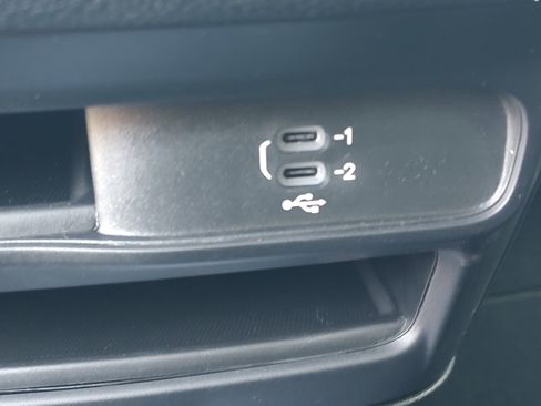 New 2026 Chrysler Pacifica Select image 19