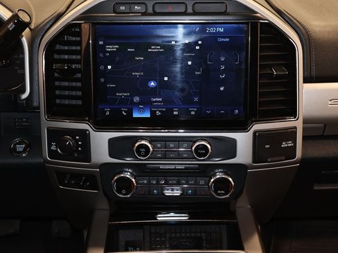 Certified 2022 Ford F250 Lariat w/ Lariat Ultimate Package image 32