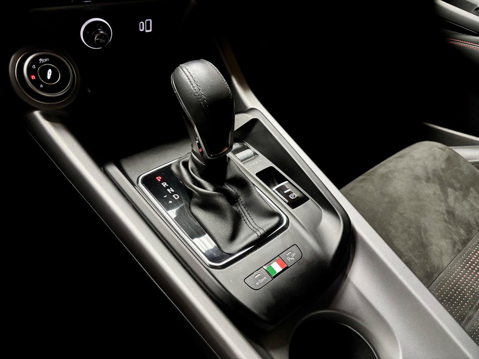 Used 2024 Alfa Romeo Tonale Veloce AWD/4WD image 30