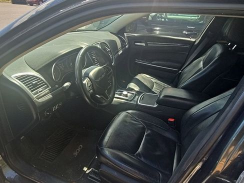 Used 2017 Chrysler 300 Limited w/ Driver Convenience Group AWD/4WD image 6
