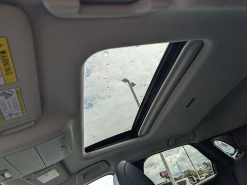 Used 2025 MAZDA CX-30 AWD 2.5 S w/ Preferred Package image 17