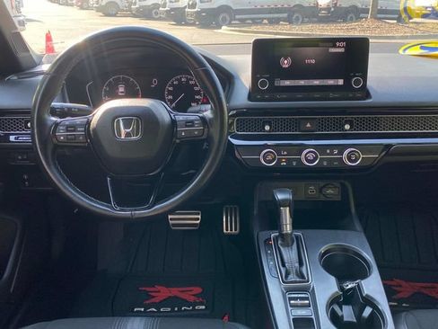 Used 2022 Honda Civic Sport image 6