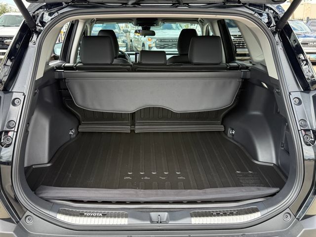 Used 2026 Toyota RAV4 AWD image 28