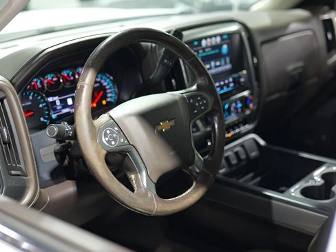 Used 2019 Chevrolet Silverado 2500 LTZ w/ Duramax Plus Package AWD/4WD image 15