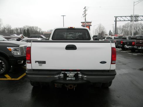 Used 2003 Ford F350 XLT image 10
