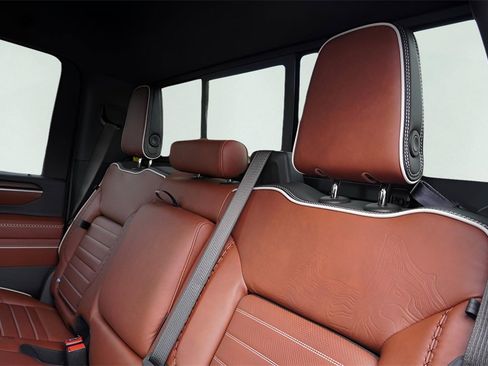 New 2026 GMC Sierra 2500 Denali Ultimate w/ Max Trailering Package image 35