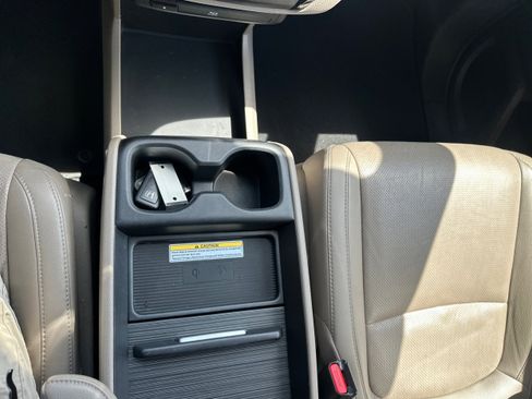 Used 2019 Honda Odyssey Elite image 15