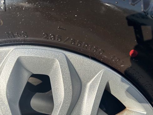 Used 2023 Ford Transit 350 XLT image 31