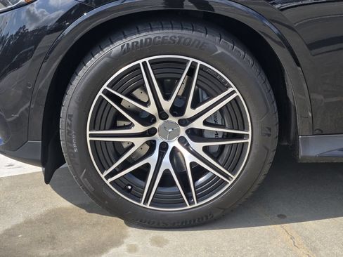 Used 2024 Mercedes-Benz GLC 43 AMG 4MATIC image 11