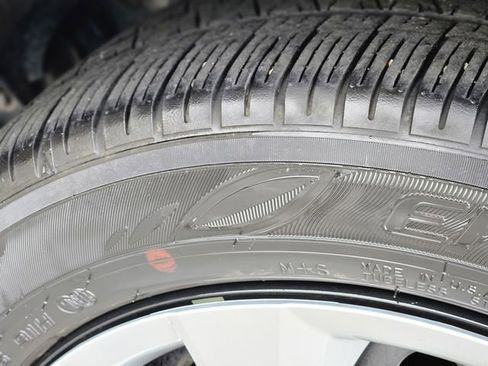 Used 2024 Toyota Corolla LE image 11