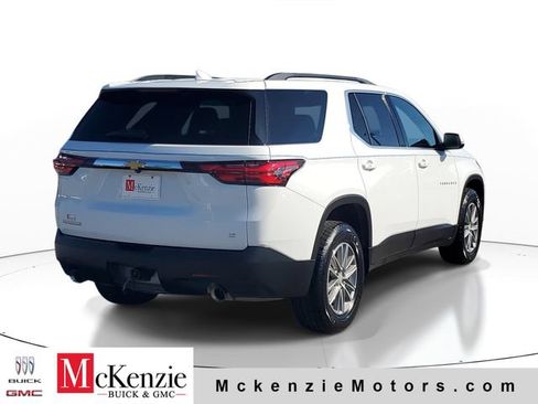 Used 2022 Chevrolet Traverse LT FWD image 4