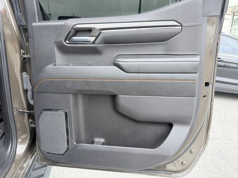 Used 2023 GMC Sierra 1500 AT4 w/ AT4 Premium Package AWD/4WD image 30