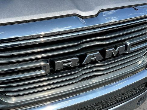Used 2019 RAM 1500 Laramie AWD/4WD image 31