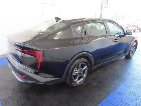Used 2025 Kia K4 FWD image 14